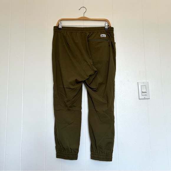 MEC Olive Green Utility Pants - Picture 3 of 6